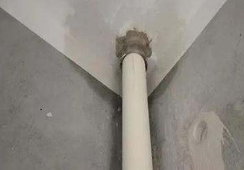 青冈卫生间测漏水之渗水防护